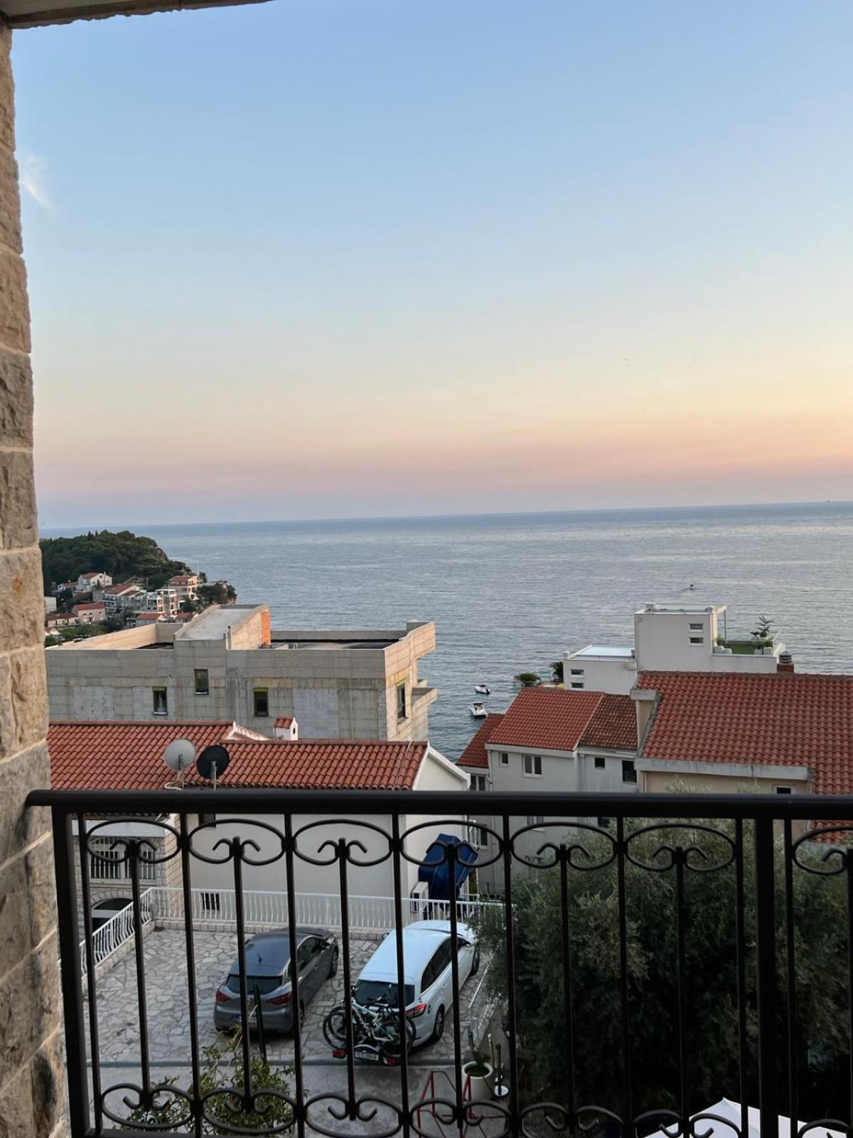 Apartments Petar Budva Bagian luar foto